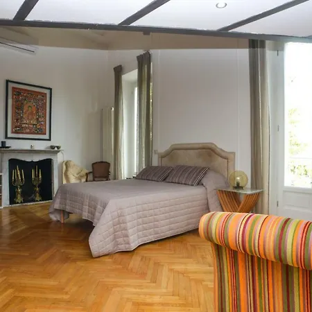 Vittoria Apartment