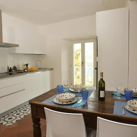 Vittoria Apartment